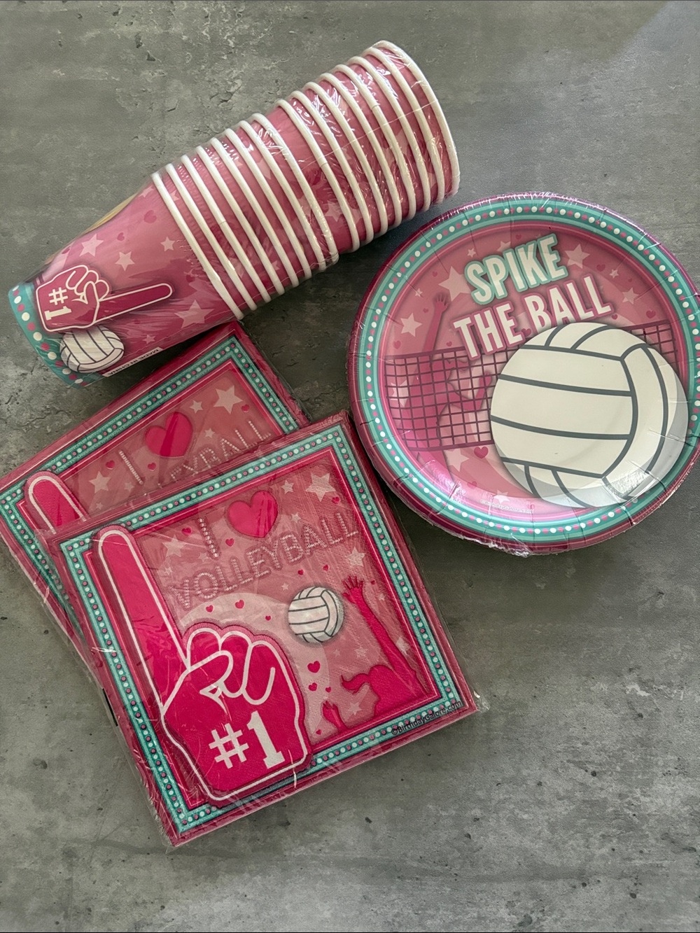 I Love Volleyball party supplies